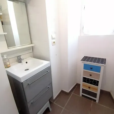 39 M2 Wifi Parking Gratuit Proche Pont Du Gard Appartamento