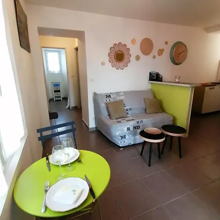 39 M2 Wifi Parking Gratuit Proche Pont Du Gard Appartamento