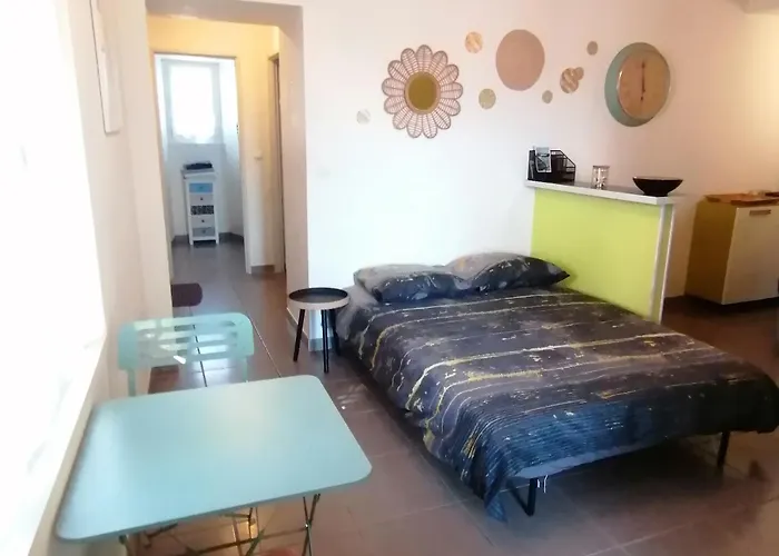 39 M2 Wifi Parking Gratuit Proche Pont Du Gard * Remoulins