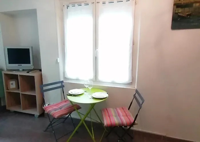 39 M2 Wifi Parking Gratuit Proche Pont Du Gard Apartament Remoulins